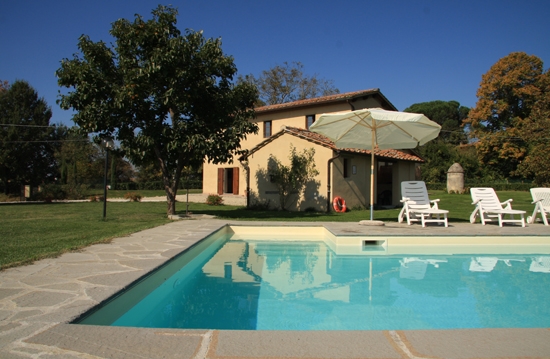 Ferienhaus mit Pool für 10 Personen in Borgo San Lorenzo, Toskana (Mugello): 5 Schlafzimmer, 4 Badezimmer, Klimaanlage, Sat-TV, Spülmaschine, Pool, Wasser 15 km, See 15 km, Hund erlaubt